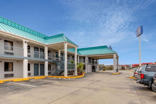  Baymont by Wyndham Biloxi Ocean Springs image 17